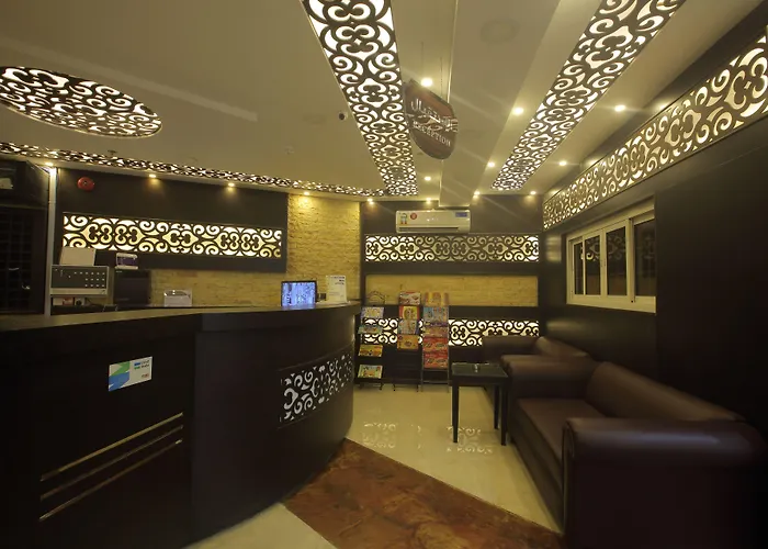 ( City Center Plaza ) وسط المدينه للوحدات السكنيه المفروشه